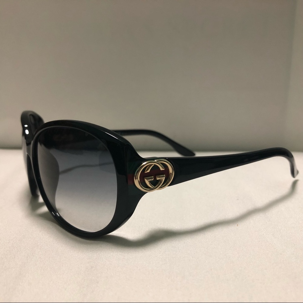 AUTHENTIC GUCCI SUNGLASSES - Picture 1 of 5